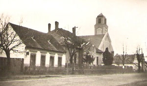 Fara a kostol okolo r. 1928 